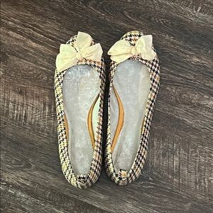 GAP Houndstooth Ballet Flats in Cream and Brown